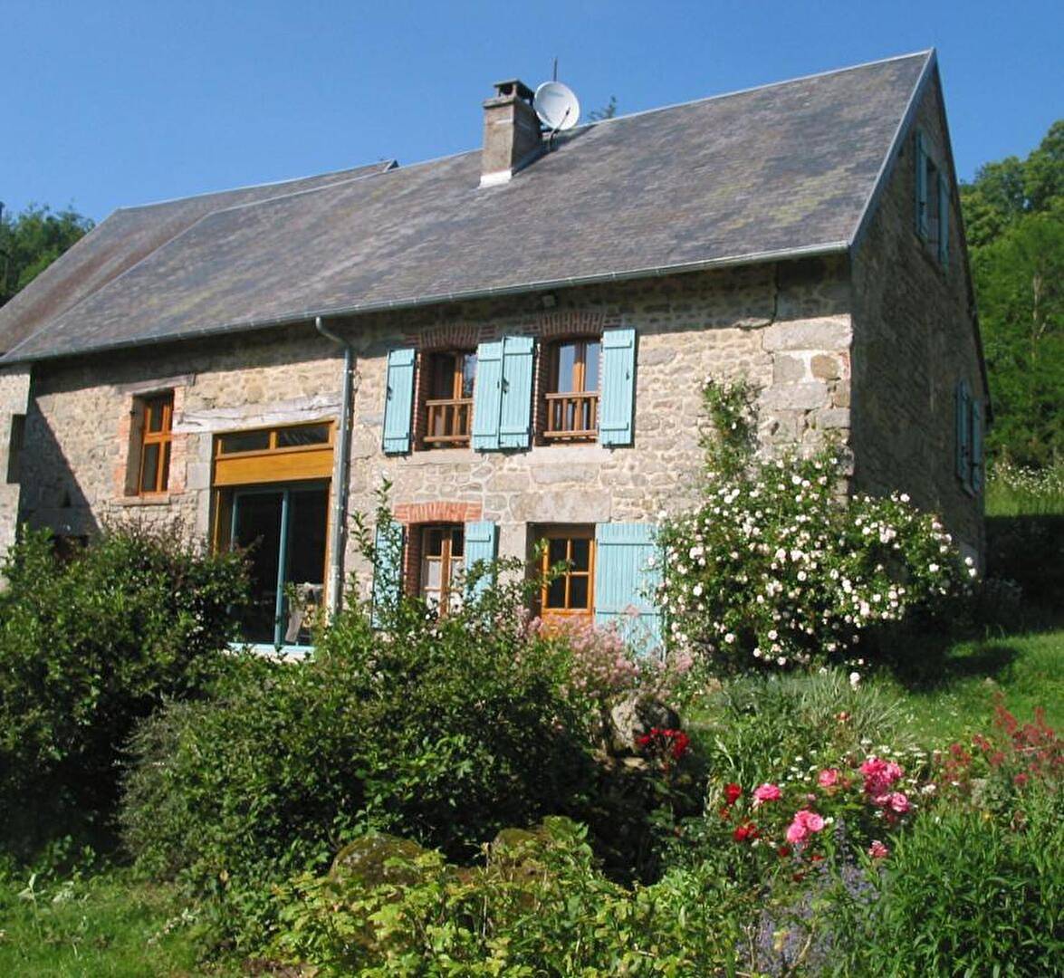 Gite A la croisée des chemins (23G944) in Lépinas, Région de Guéret