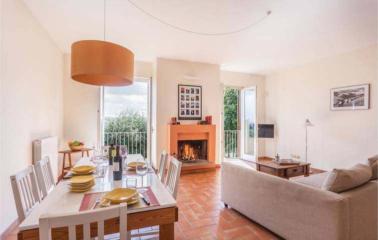 Apartamento vacacional entero, Acogedor apartamento con piscina, WiFi y aparcamiento a 2 km de Capranica in Capranica, Provincia de Viterbo