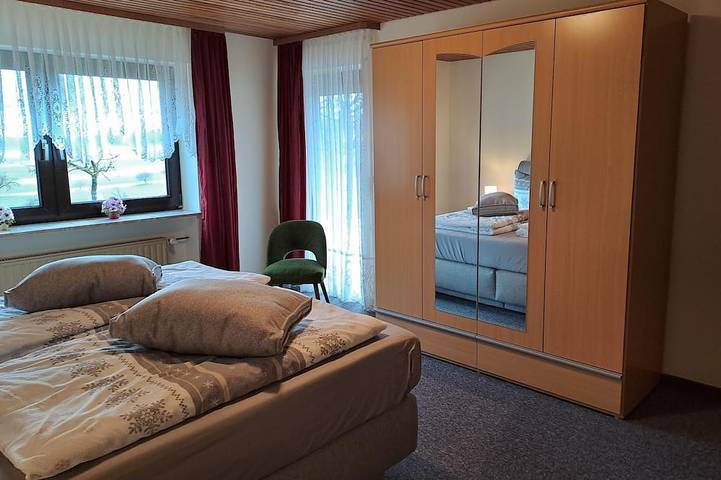 Ferienwohnung für 4 Personen, mit Terrasse und Garten in Fladungen - 3