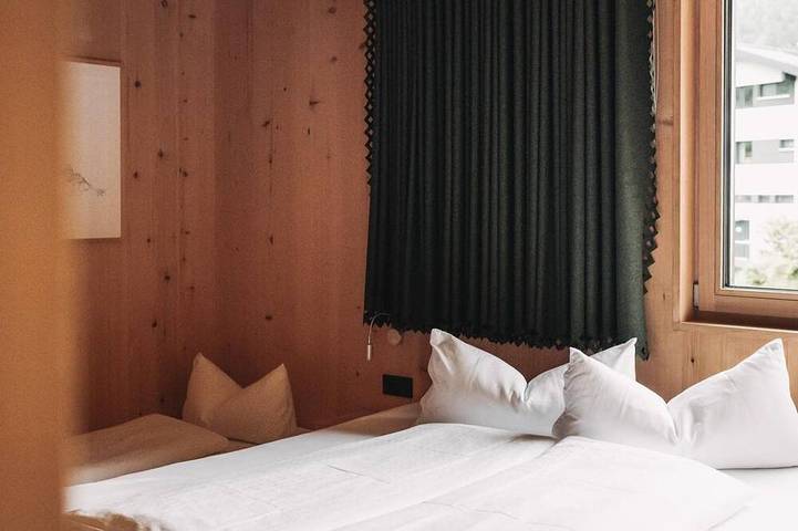 Blockhütte für 8 Personen, mit Balkon und Garten sowie Sauna in Mellau - 4