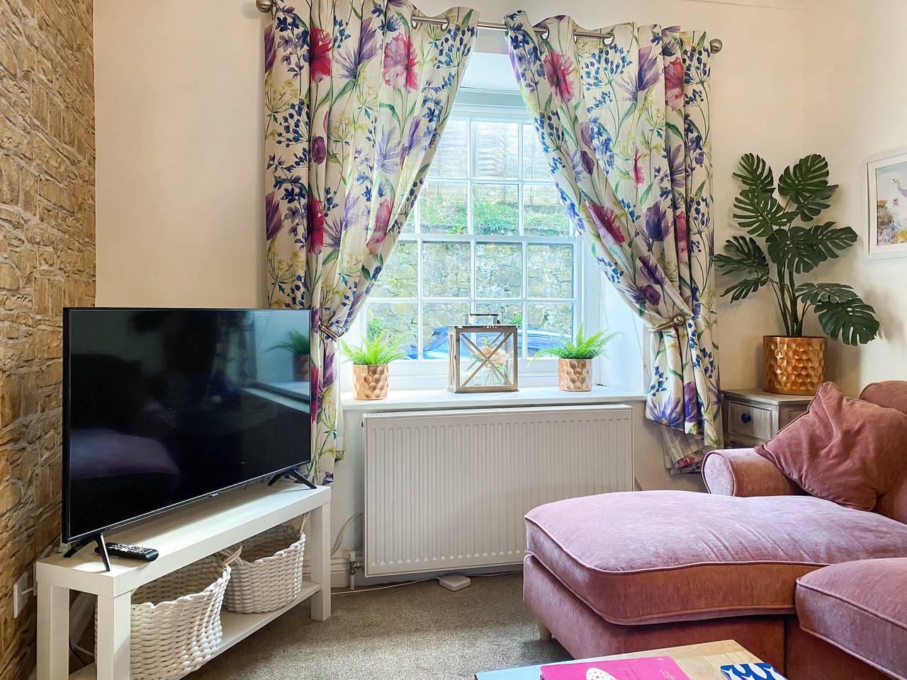 Issys Cottage in Helston, Cornwall