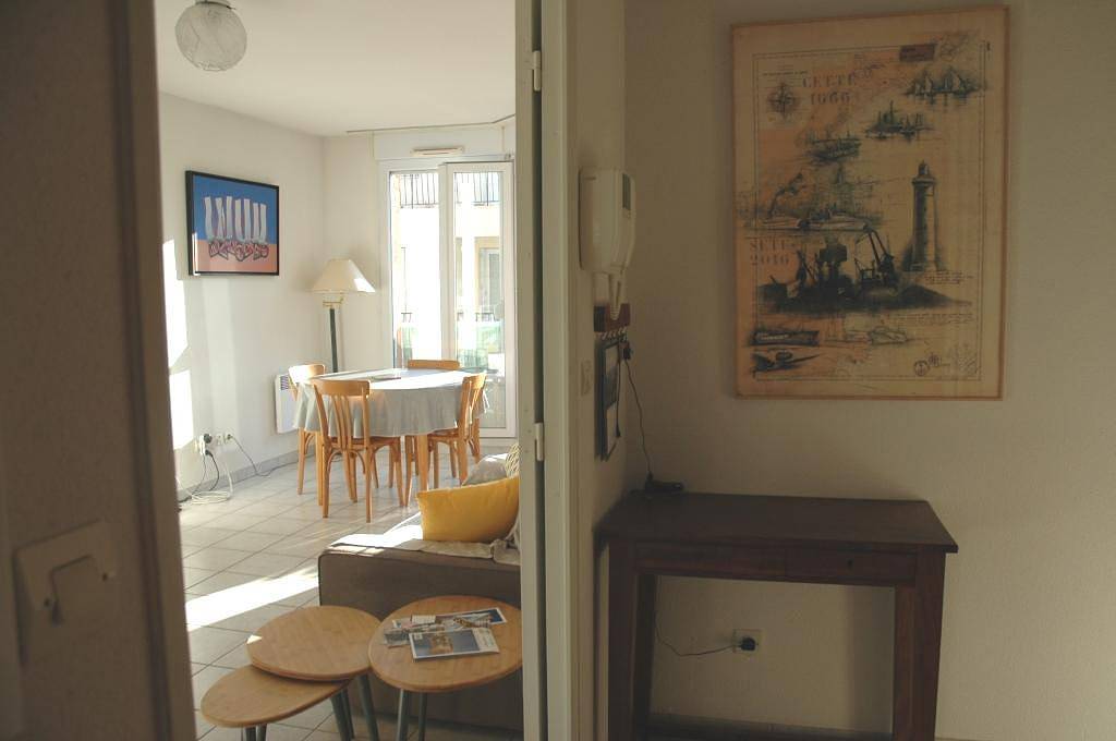 Appartement entier, Appartement centre-ville, balcon, vue dégagée viltrès lumineux in Sète, Côte d'Améthyste