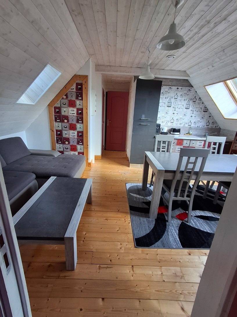 Les Roses des Bois - Chambre Le Puy-Gros in Murat-le-Quaire, Parc naturel régional des Volcans d'Auvergne