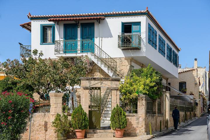 Appartement 'Unit 5' en résidence hôtelière avec terrasse privée, Wi-Fi et climatisation in Égine Ville, Égine