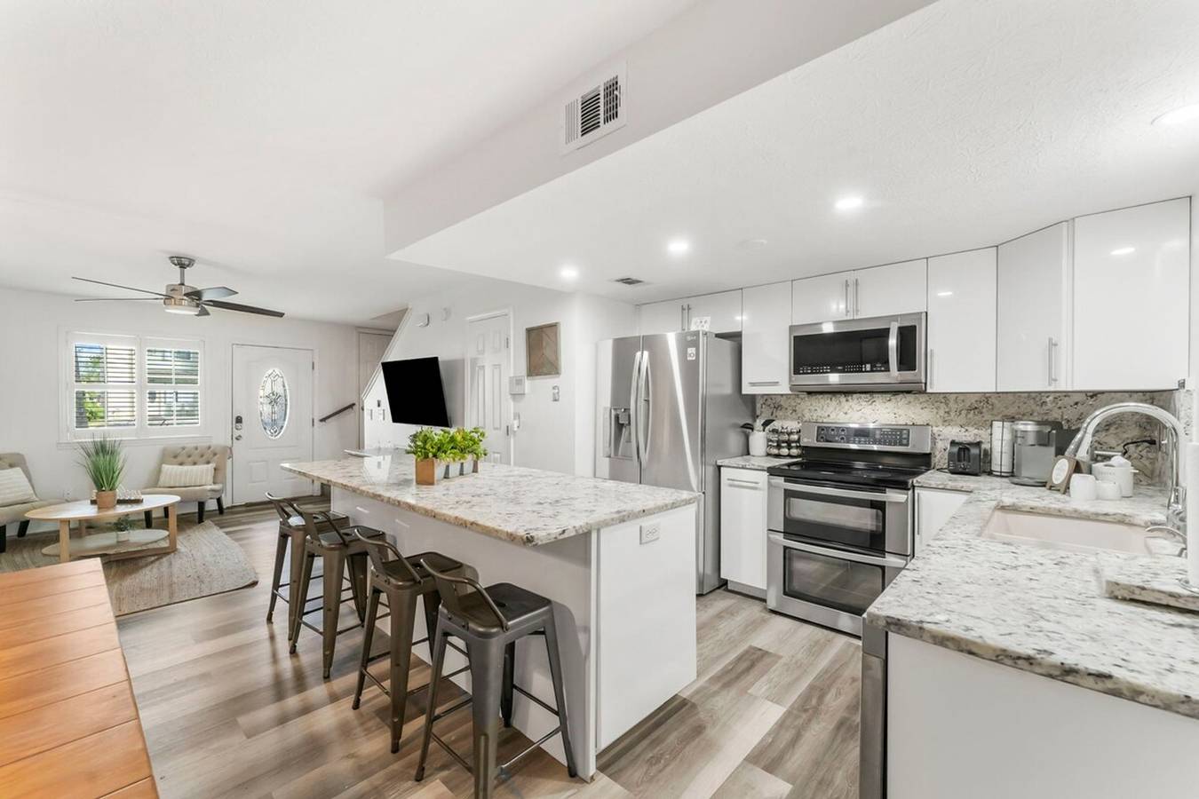 Spring Special Canal View Ocean Pool $0 Clean Fee in Panama City Beach, Emerald Coast