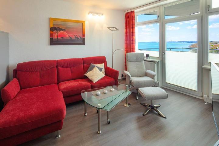 Ferienwohnung für 4 Personen, mit Meerblick und Balkon sowie Balkon/Terrasse und Pool in Südstrand Pelzerhaken