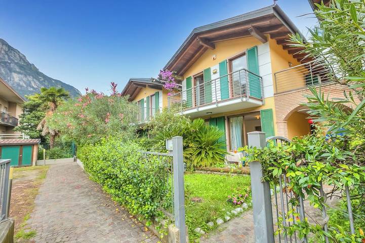 Villa per 6 persone, con balcone e giardino a Riva del Garda