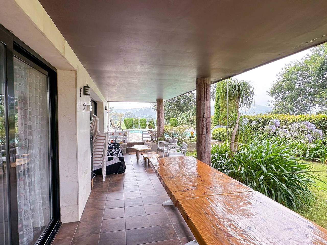 Maison moderne spectaculaire avec piscine in Medio Cudeyo, Côte Cantabrienne