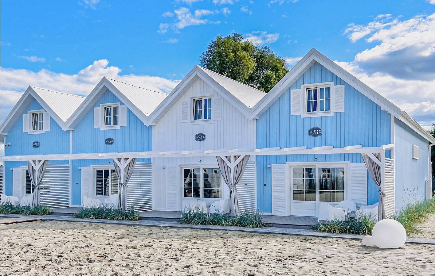 Ferienhaus für 8 Personen mit Pool in Mielno, Powiat Koszaliński