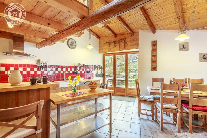 Gîte pour 12 personnes, avec Terrasse ainsi que Jardin et Sauna à Saint-André (Savoie) - 3