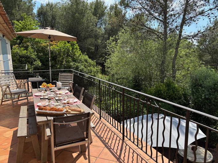 Location de vacances pour 4 personnes, avec terrasse ainsi que jardin et jacuzzi à La Motte - 2