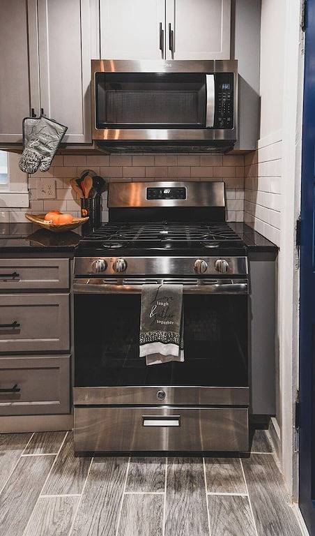 Vacation rental for 6 people, with yard and balcony in Baltimore