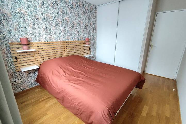 Appartement entier, Appartement cosy et calme avec balcon proche gare in Ambérieu-en-Bugey, Belley