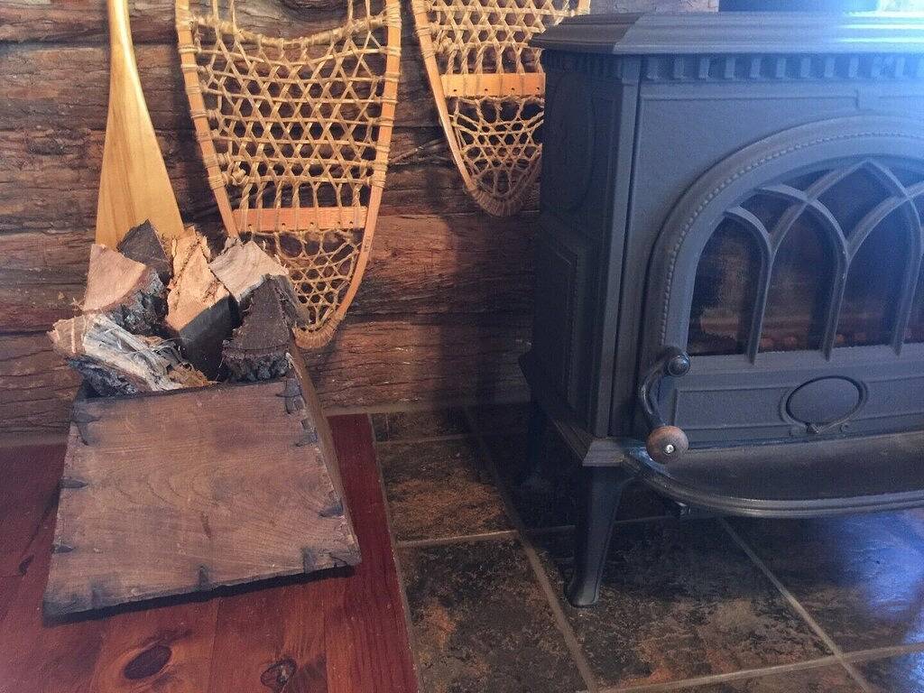 Log Cabin for 4 Guests in Concan, Uvalde County