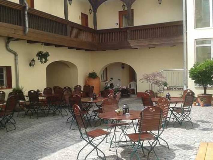 Hotel für 3 Personen, mit Terrasse, kinderfreundlich in Vetschau - 2