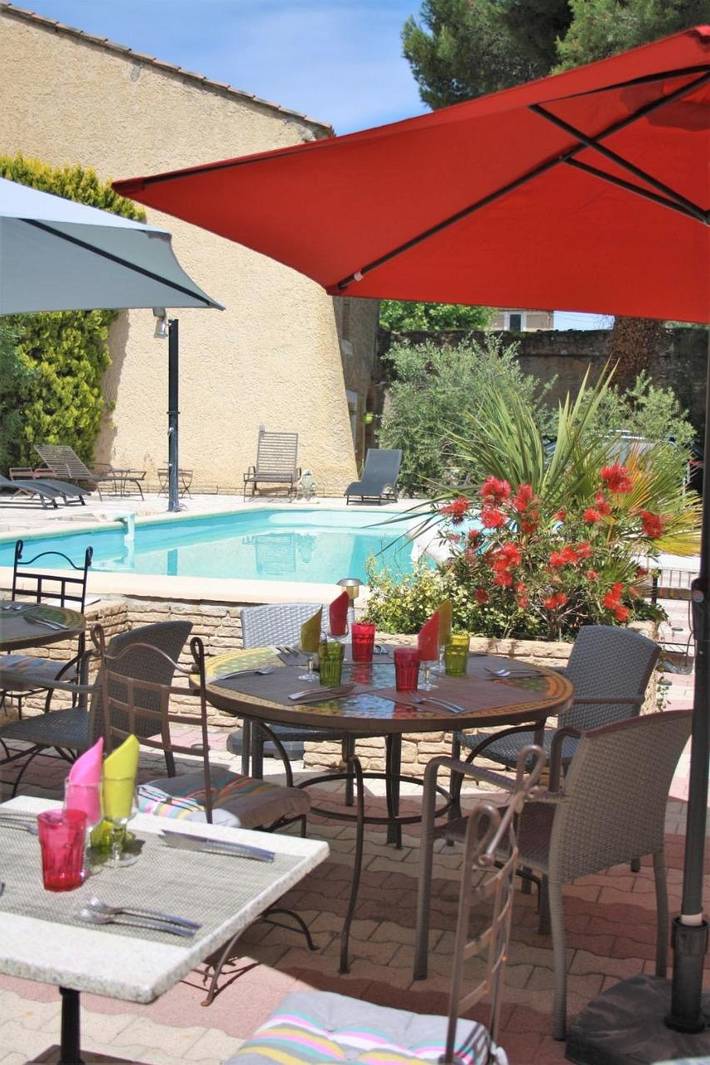 Hôtel pour 2 personnes, avec piscine et terrasse à Entraigues-sur-la-Sorgue - 3