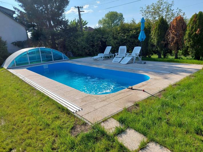 Ferienhaus für 6 Personen, mit Pool und Garten, mit Haustier