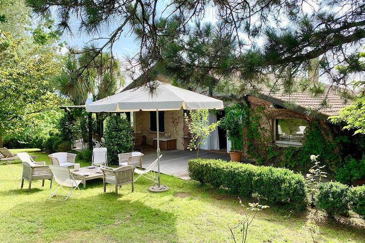 Ferienhaus für 7 Personen, mit Garten und Terrasse sowie Whirlpool, mit Haustier - 1