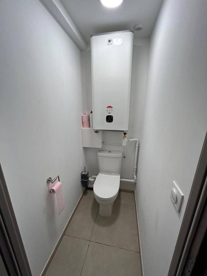 Appartement entier, One-Bedroom Apartment in Saint-Donat-sur-l'Herbasse, Région de Valence