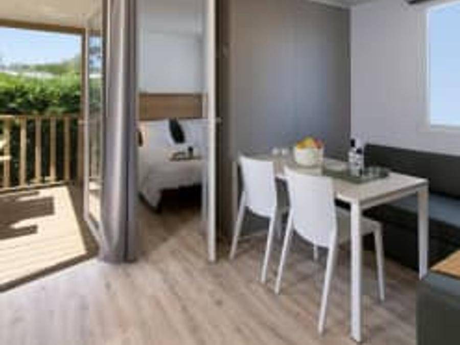 Camping Sandaya - Le Plein Air Des Chênes - Mobilhome 4 personnes - Cottage 4p 2ch clim *** in Clapiers, Côte d'Améthyste