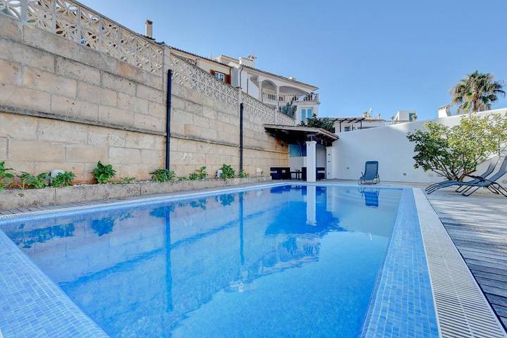 Villa pour 8 personnes, avec terrasse ainsi que jardin et piscine à Port d'Andratx - 2