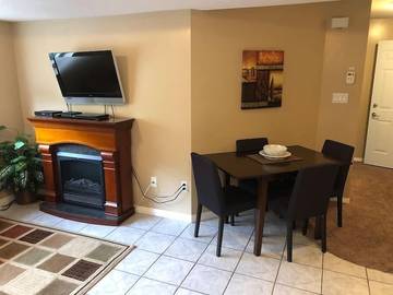 Villa for 12 Guests in Lethbridge, Alberta, Picture 2