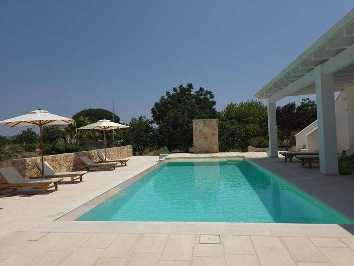 B&b per 8 persone, con piscina e panorama nonché giardino in Parabita