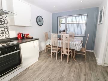 Cottage for 7 People in North-Wales, Isle of Anglesey, Photo 4