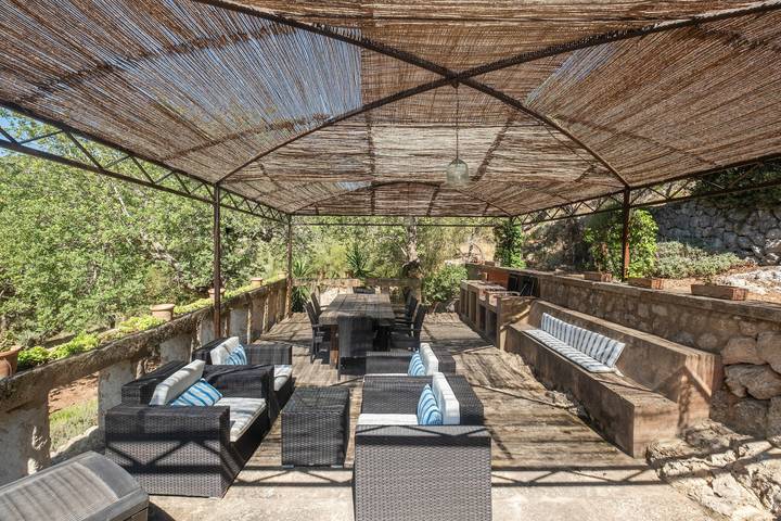 Casa vacacional 'Es Pont - Campanet' con vistas a la montaña, Wi-Fi y aire acondicionado in Campanet, Interior de Mallorca