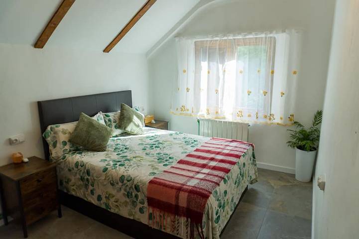 Casa tradicional aragonesa en Espierba Ordesa y Monte Perdido, Valle de Pineta in Bielsa, Pirineo Aragonés