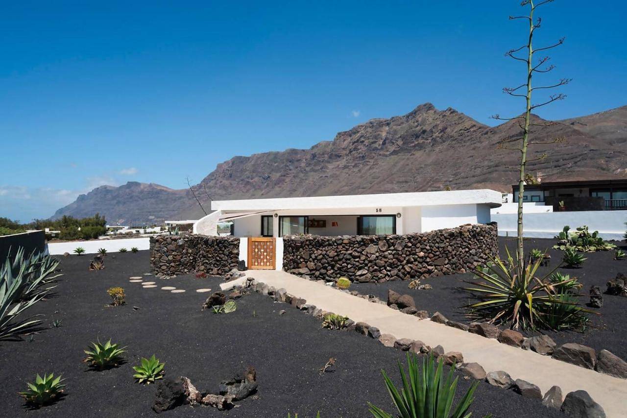 Apartamento entero, Lanzarote Famara Beach Bungalow in Playa Famara, Teguise