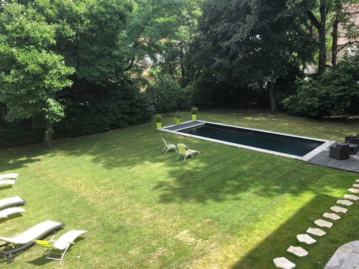 Gîte pour 4 personnes, avec Terrasse ainsi que Jardin et Piscine à Mazamet