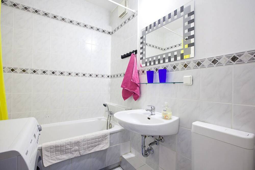 Ganze Wohnung, Parc + Stadt Alex 4 Bra in Friedrichshain - Kreuzberg, Berlin