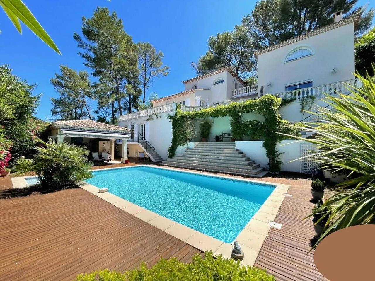 Villa avec quatre chambres à Villevieille in Villevieille, Région de Nîmes