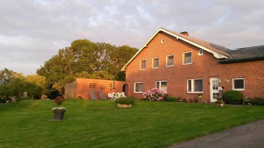 Bauernhaus für 4 Personen, mit Terrasse und Garten sowie Ausblick, mit Haustier - 1