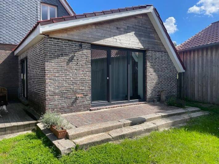 Ferienwohnung für 2 Personen, mit Terrasse und Garten sowie Ausblick