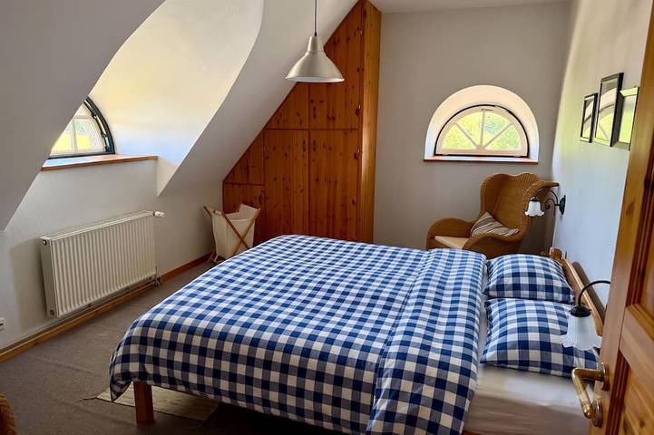 Ganze Wohnung, \"Abendlicht\" im Reetdachhaus Obergeschoss, 57 m², bis 4 Personen in Bösdorf, Südliche Ostseeküste