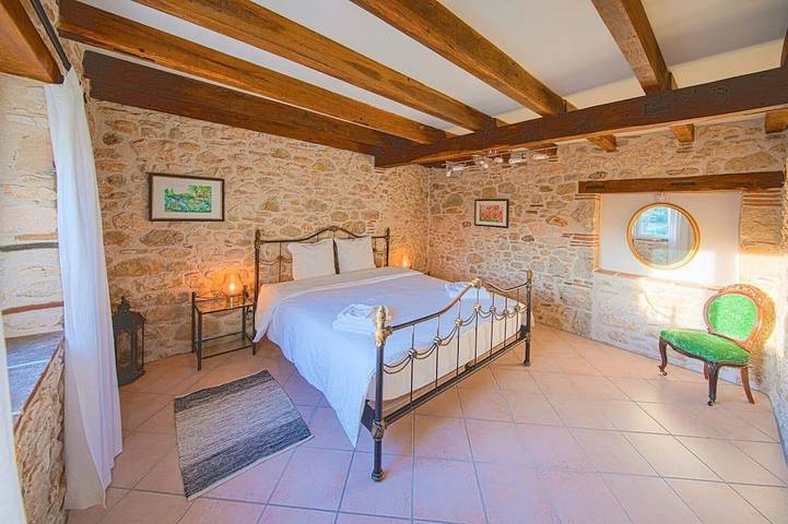 Location de vacances pour 5 personnes, avec piscine et jardin à Saint-Georges - 2