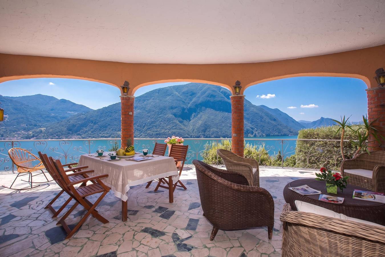 Villa Isola Verde (Main Villa) in Cressogno, Valsolda