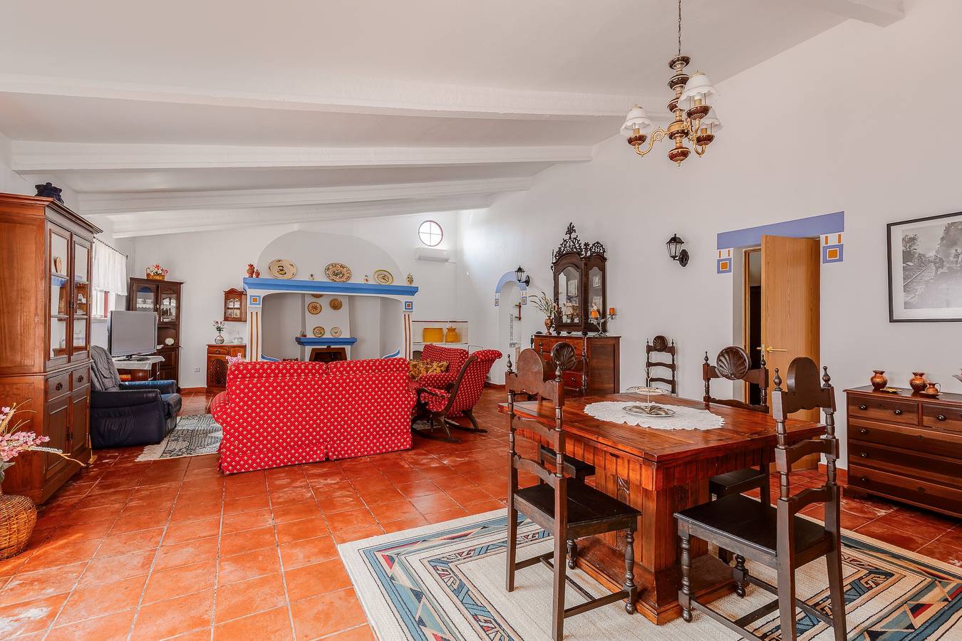 Casa rural 'Sunset Landscape' con piscina compartida, jardín y Wi-Fi in Évora, Distrito de Évora