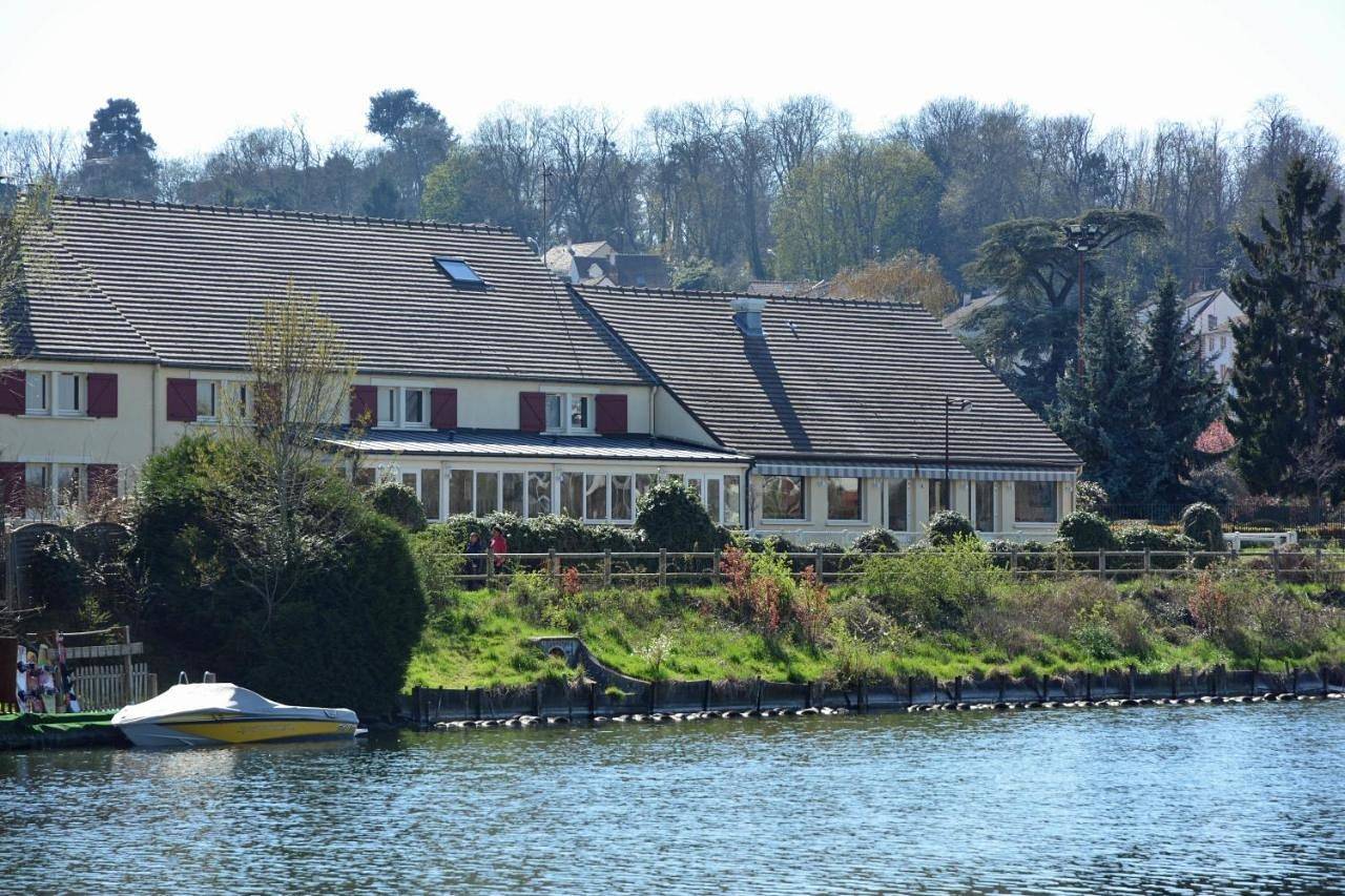 Logis - Hôtel & Restaurant des Lacs Paris Sud in Viry-Châtillon, Essonne