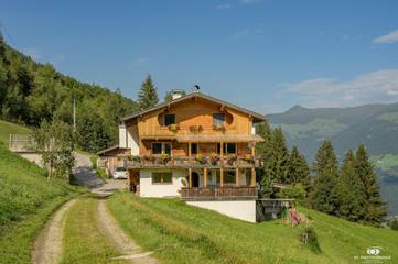 Ferienwohnung für 7 Personen, mit Balkon im Zillertal