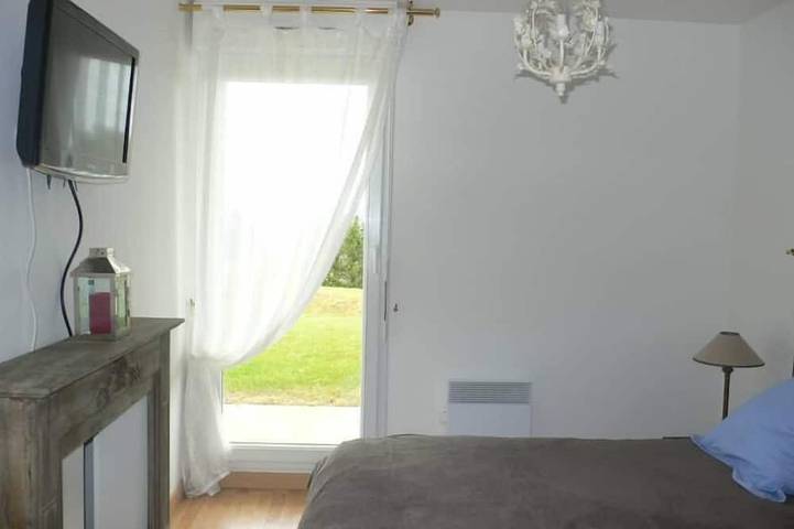Appartement entier, Appartement Vue Mer , dans résidence à Binic, à 500 mètres de la plage la banche in Binic, Côte de Goëlo