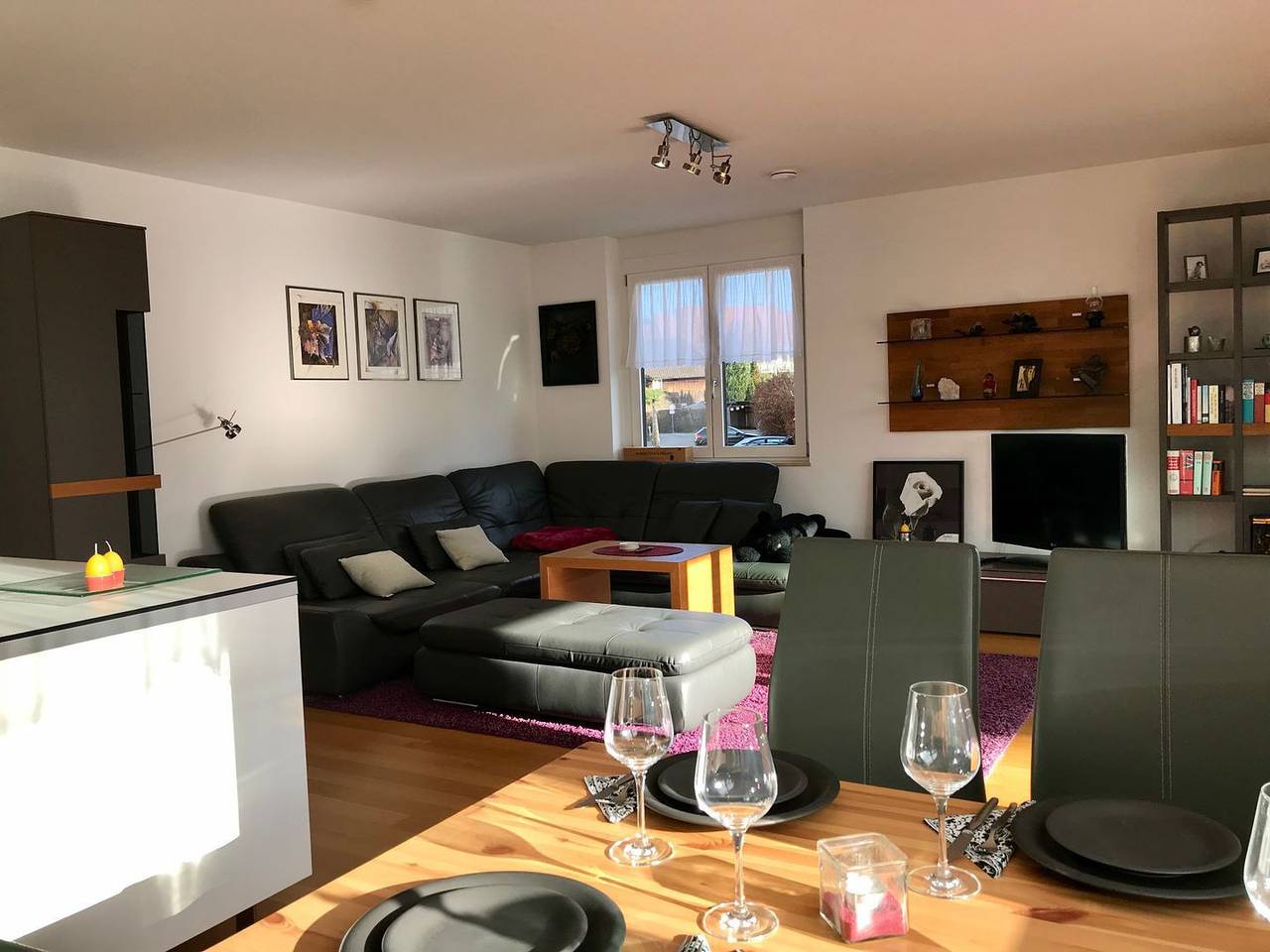 Ganze Wohnung, Ferienwohnung Central 1st floor - hochwertige Wohnung im 1. Og mit Balkon in Lindau, Bayerisch Schwaben