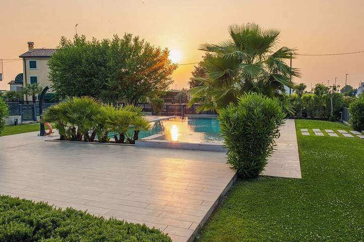 Appartamento per 4 persone, con piscina e giardino a San Benedetto (Peschiera del Garda)