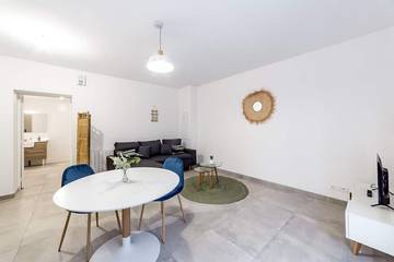 Gîte pour 2 personnes à Charbonnières-les-Bains