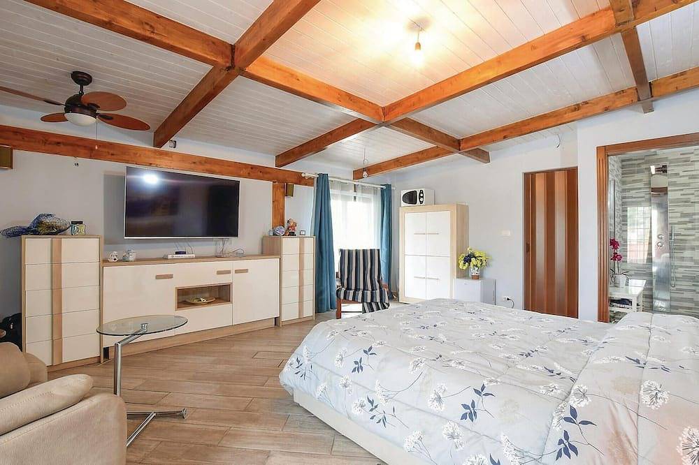 Amazing home in Torre di Pescopaganoce in Mondragone, Provincia di Caserta