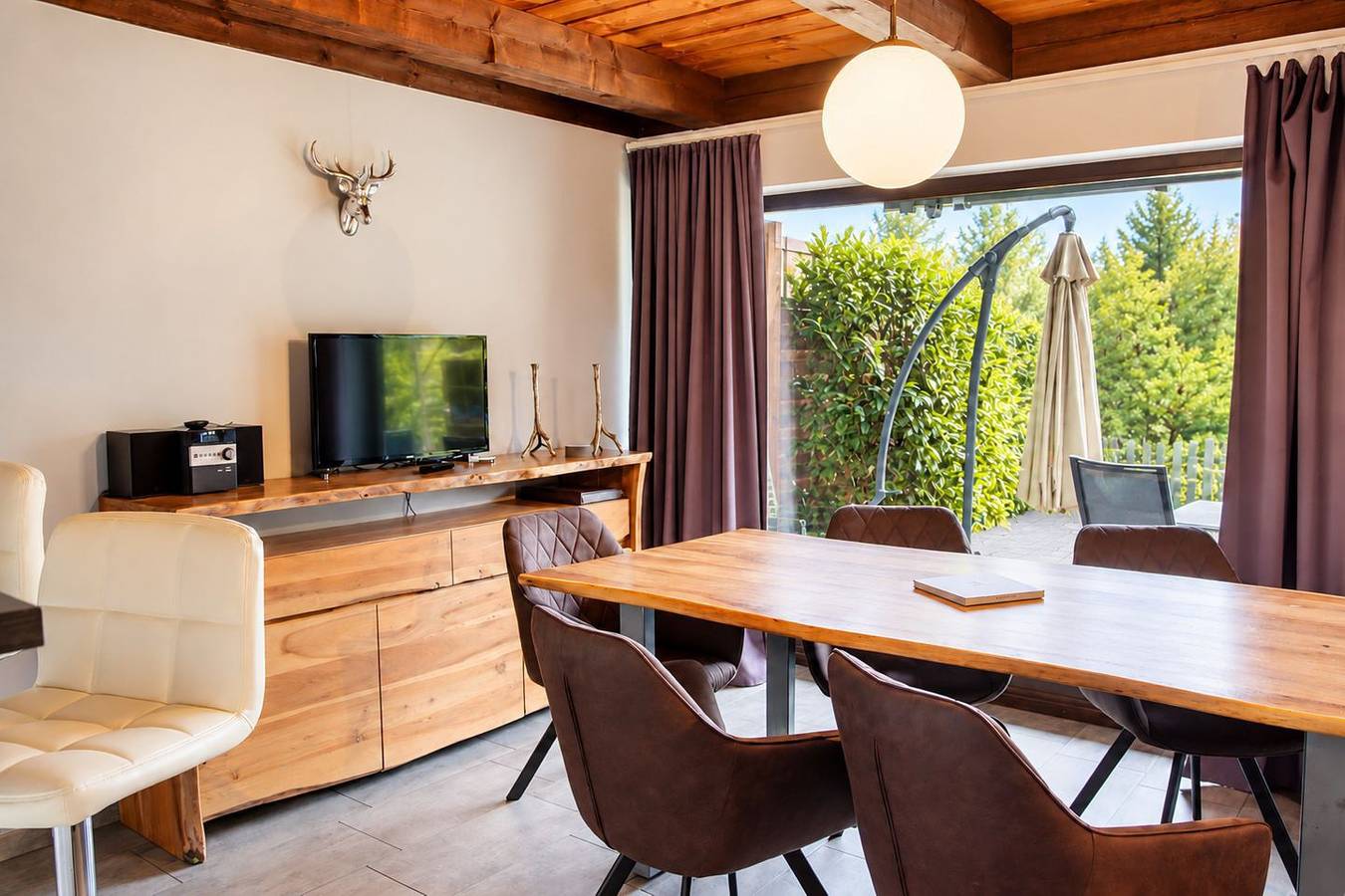 Ganze Wohnung, Erholen Sie sich in der gemütlichen Berglounge Fischer mit Sauna in Niedersfeld, die Mittelgebirge