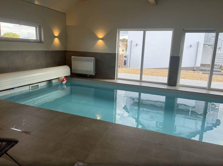 Ferienwohnung für 2 Personen, mit Balkon und Terrasse sowie Whirlpool und Garten