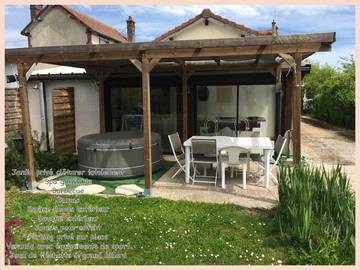 Gîte pour 6 personnes, avec jardin et vue, animaux acceptés à Sainte-Savine